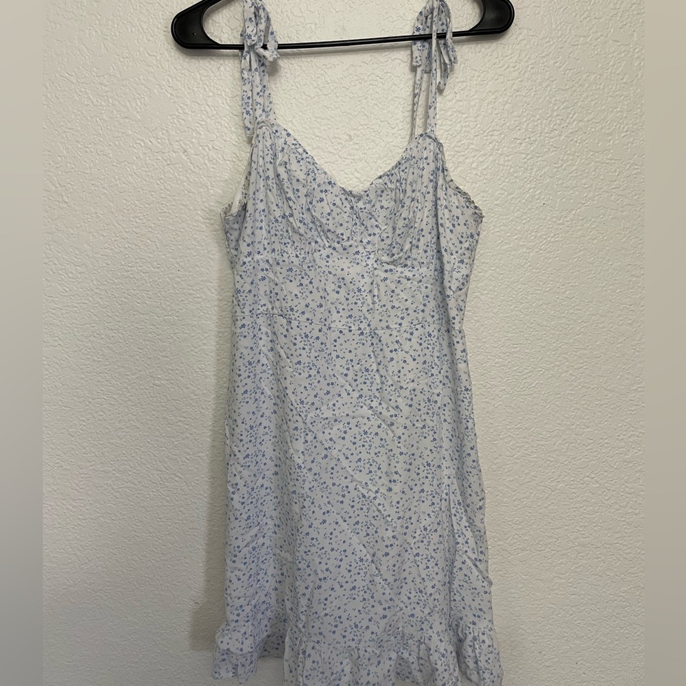 Hollister White and Periwinkle Dress